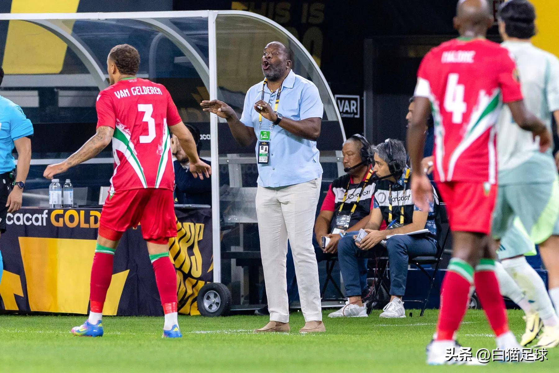 荷甲冲刺阶段再迎强敌；尼斯单刀错失；主帅态度——媒体盛赞；球队文化再被提及的简单介绍